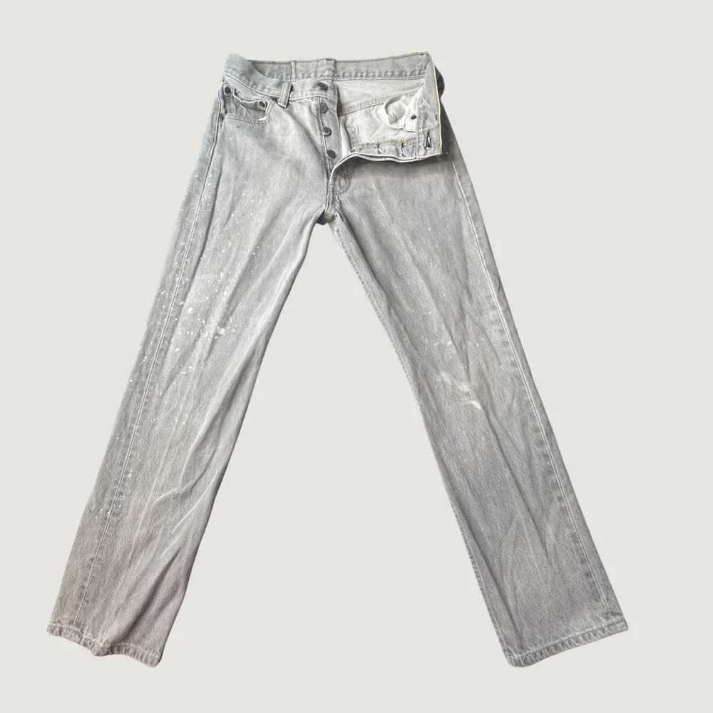 Vintage Levi's 501 Jeans Mens 30x32 (27x28) Grey Straight Paint Splatter Denim
